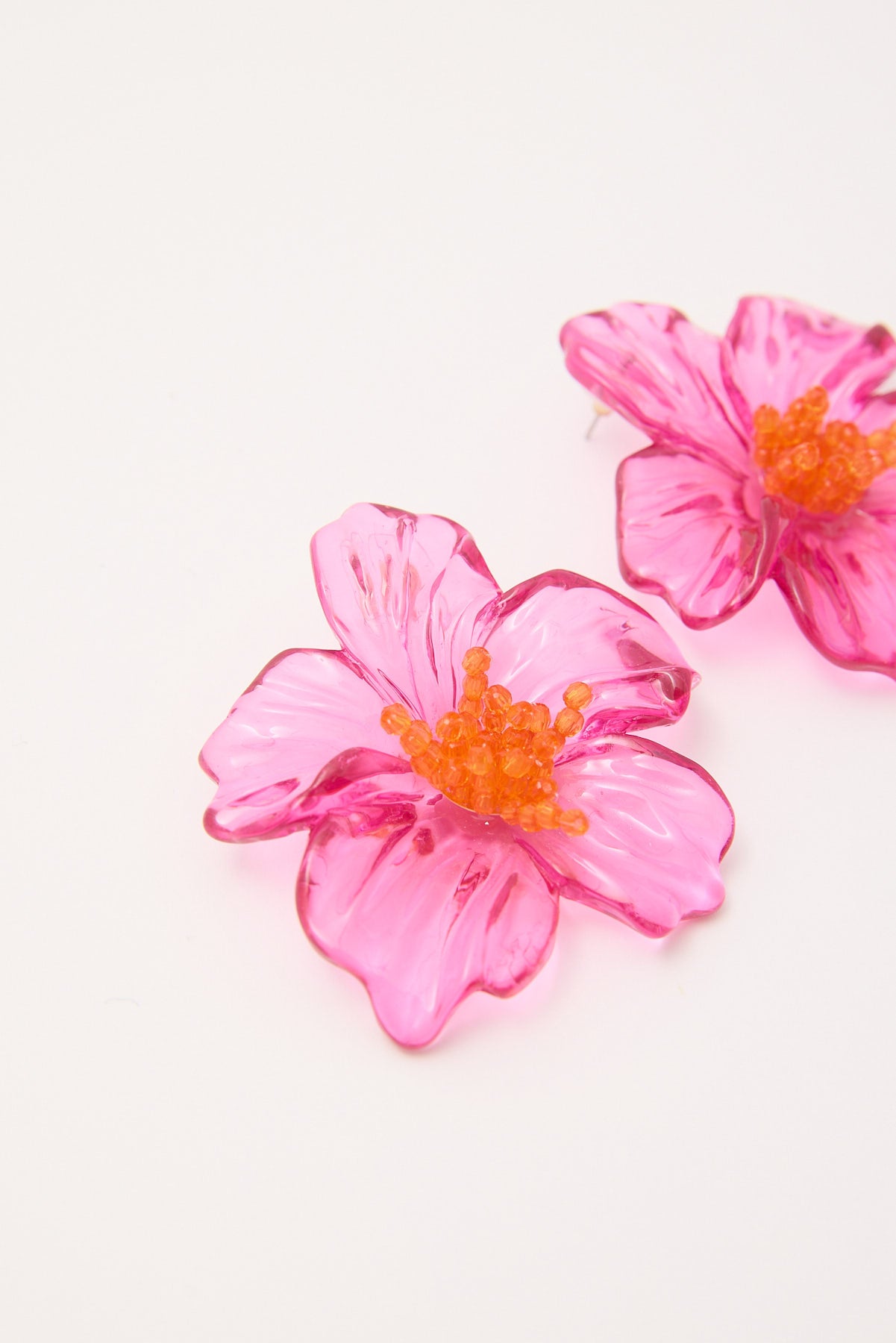 Token Petal Flower Earrings Pink